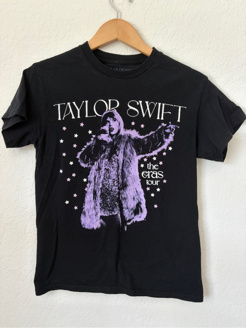 Taylor Swift The Eras Tour Women’s Graphic Tee Small Black Lavender